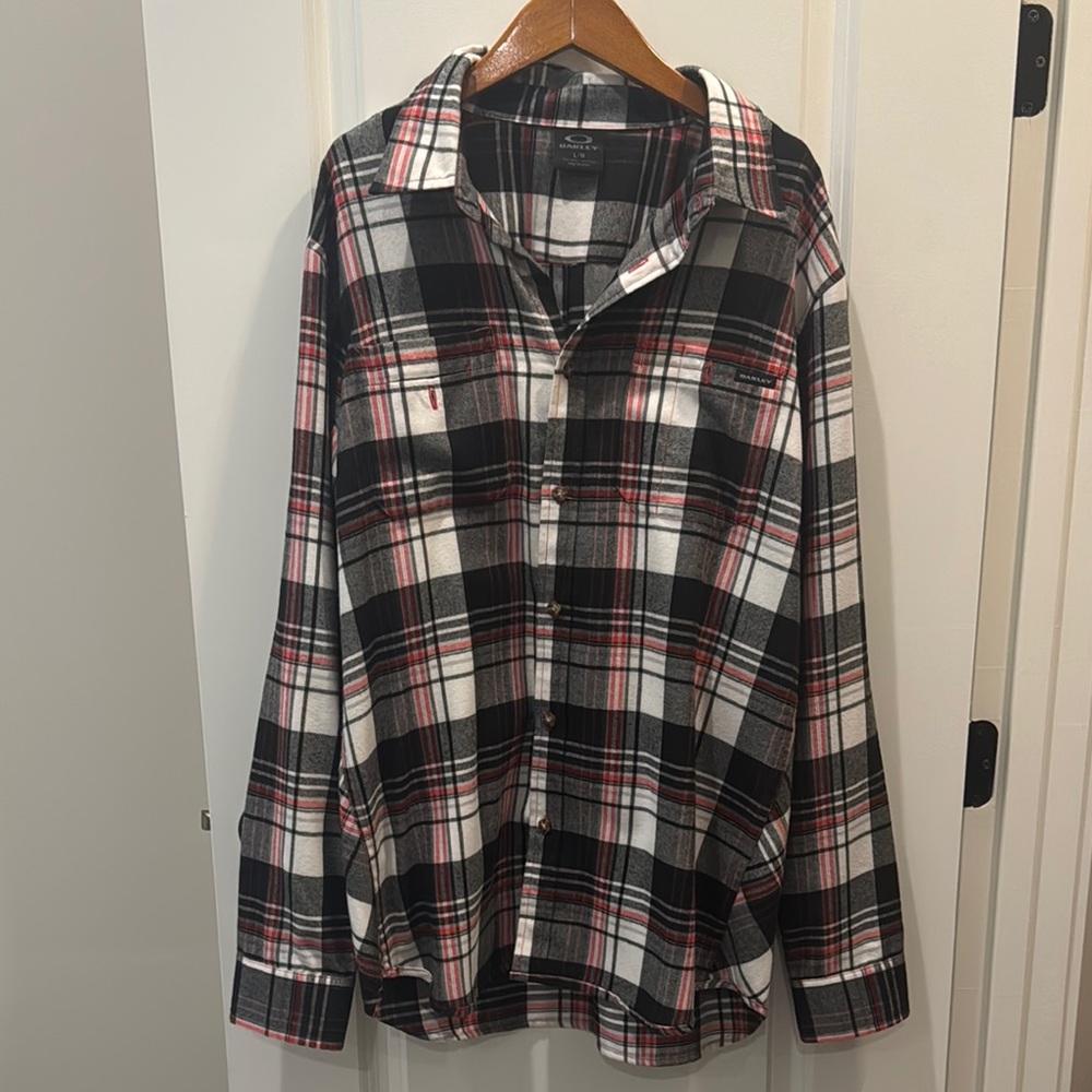 Oakley Black, Red and White Plaid Men's Shirt
